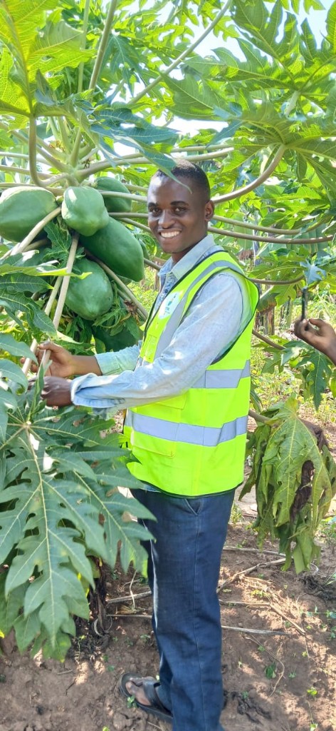 Field crop visits and farmer engagement
